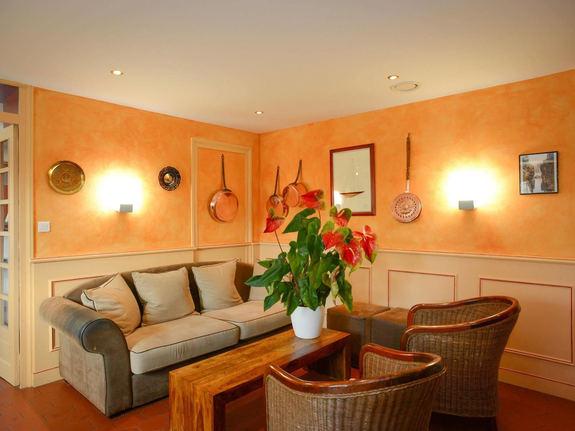 Hôtel Au P'Tit Quinquin à Céaux Extérieur photo
