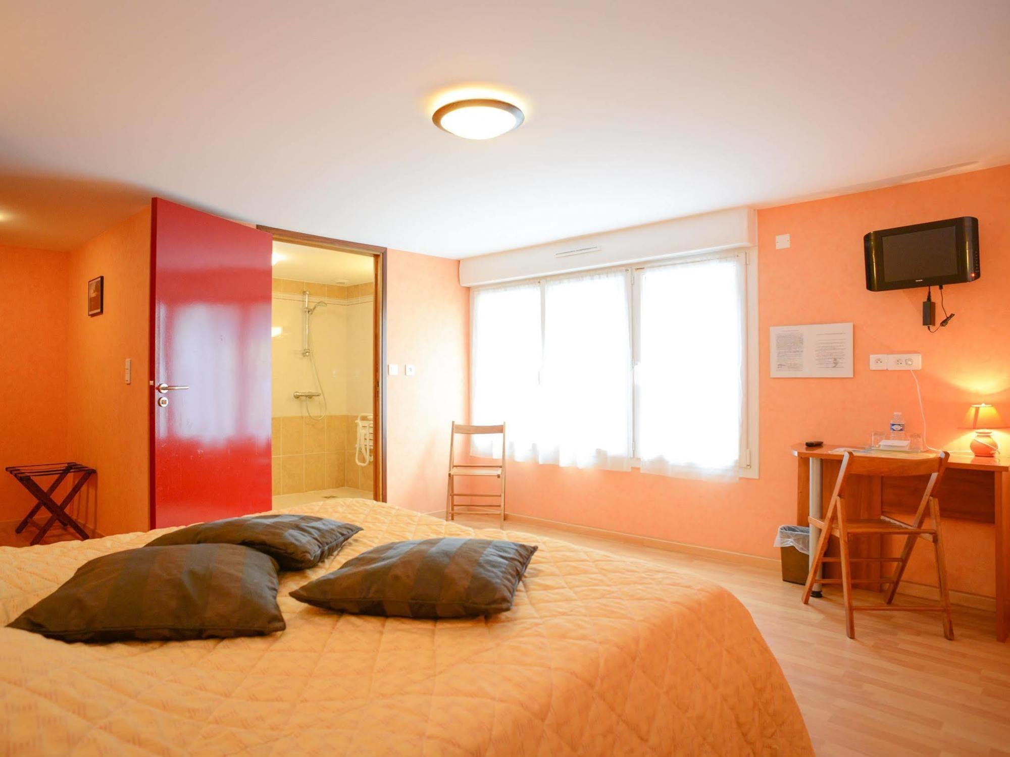 Hôtel Au P'Tit Quinquin à Céaux Extérieur photo